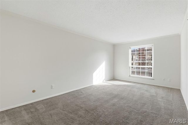 1511 Hampton Hall Drive 14, Chesterfield, MO 63017