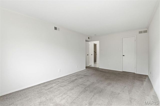 1511 Hampton Hall Drive 14, Chesterfield, MO 63017