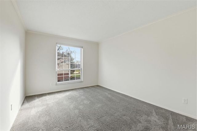 1511 Hampton Hall Drive 14, Chesterfield, MO 63017