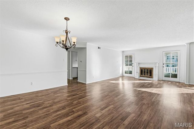 1511 Hampton Hall Drive 14, Chesterfield, MO 63017