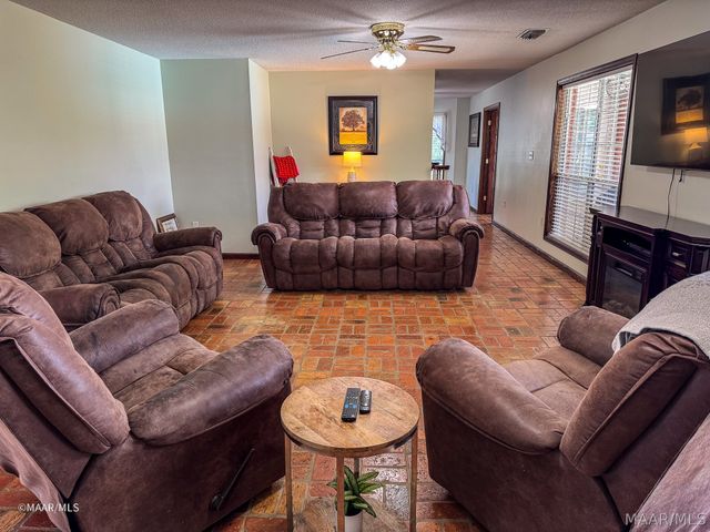 1775 Perry's Chapel Road, Gainestown, AL 36540