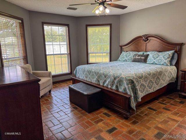 1775 Perry's Chapel Road, Gainestown, AL 36540