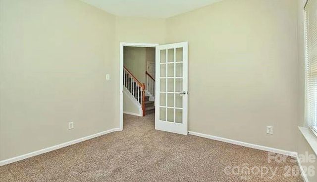 1212 Oakdale Commons Court, Charlotte, NC 28216