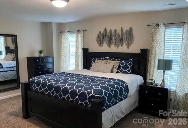1212 Oakdale Commons Court, Charlotte, NC 28216
