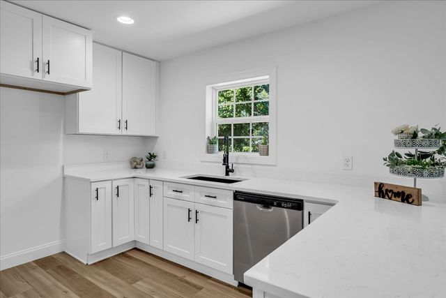 208 Bragg Cir, Tullahoma, TN 37388