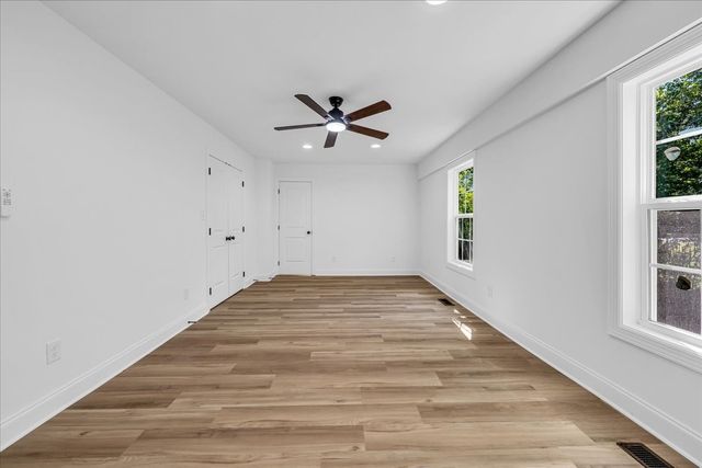 208 Bragg Cir, Tullahoma, TN 37388