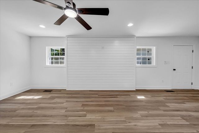 208 Bragg Cir, Tullahoma, TN 37388