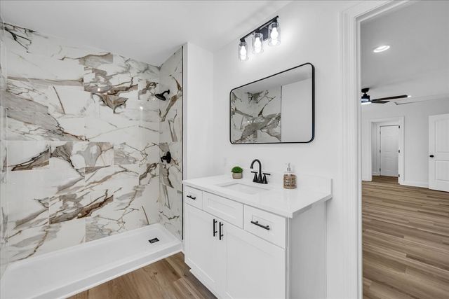 208 Bragg Cir, Tullahoma, TN 37388