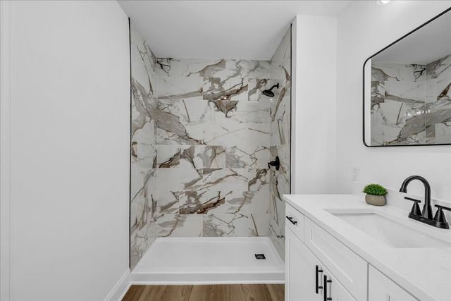 208 Bragg Cir, Tullahoma, TN 37388