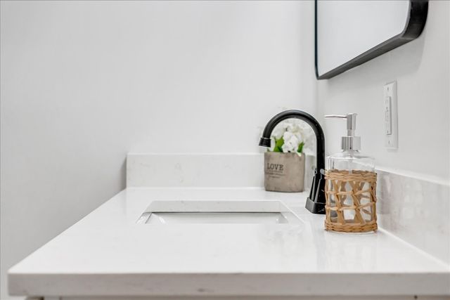 208 Bragg Cir, Tullahoma, TN 37388