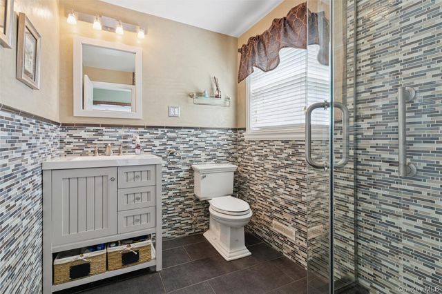 14 Bell Court, Bellmore, NY 11710