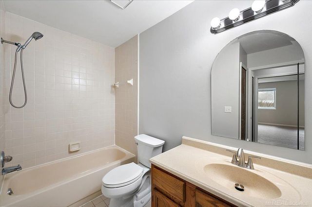 34868 Mercer Lane, Fraser, MI 48026