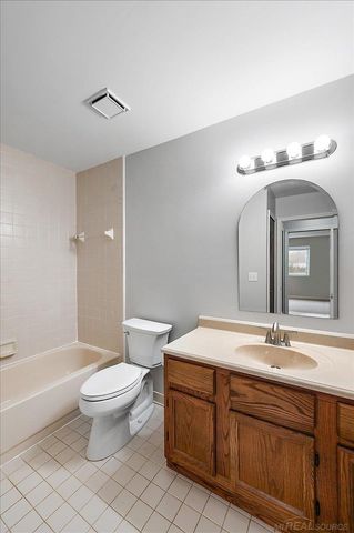 34868 Mercer Lane, Fraser, MI 48026