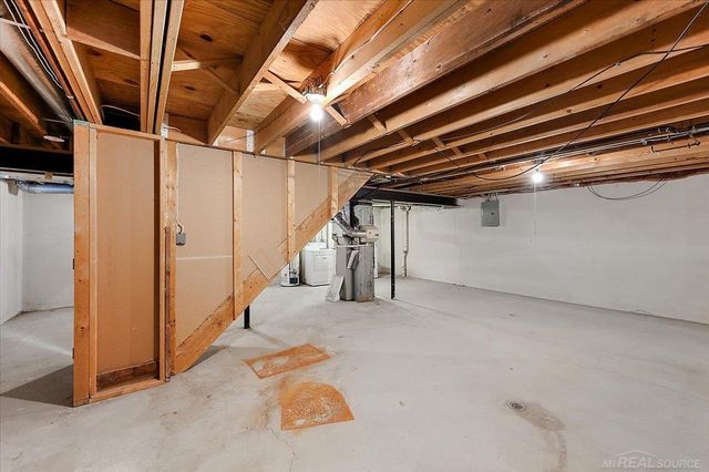 34868 Mercer Lane, Fraser, MI 48026