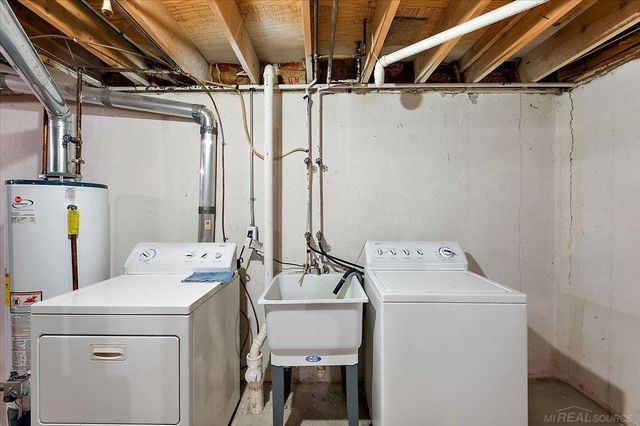 34868 Mercer Lane, Fraser, MI 48026