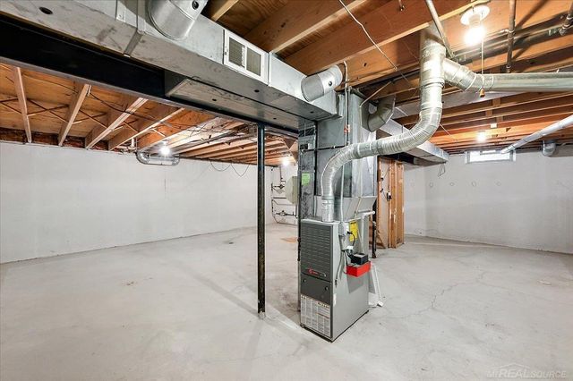 34868 Mercer Lane, Fraser, MI 48026