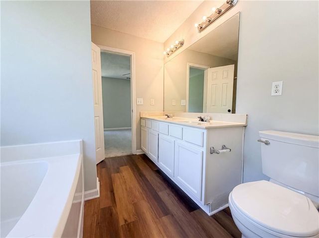 635 Sable View Lane, Atlanta, GA 30349