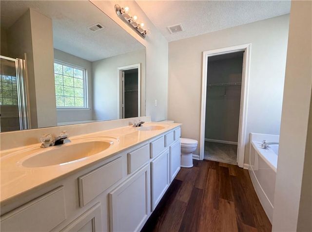 635 Sable View Lane, Atlanta, GA 30349