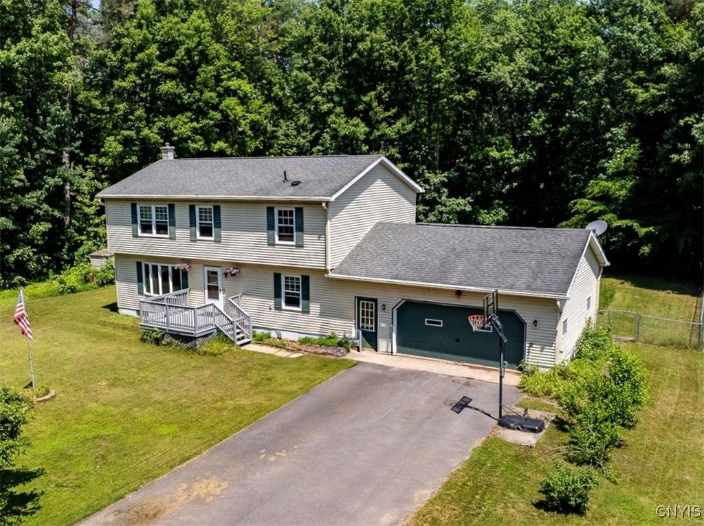 9 Matts Drive, Annsville, NY 13471