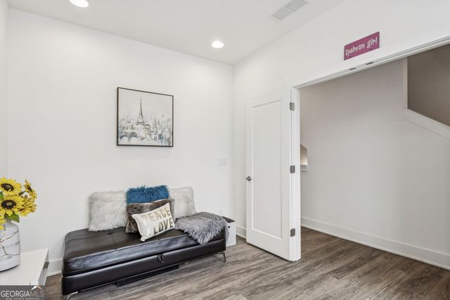 1261 Chelsea Circle NW, Atlanta, GA 30318