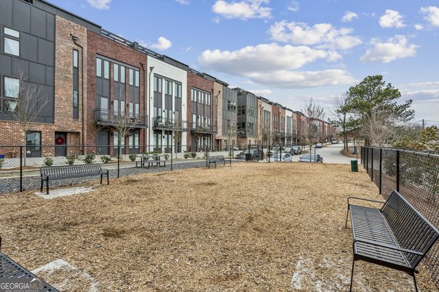 1261 Chelsea Circle NW, Atlanta, GA 30318