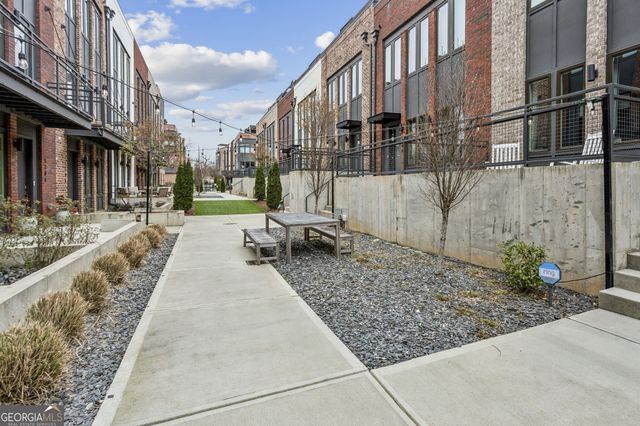 1261 Chelsea Circle NW, Atlanta, GA 30318