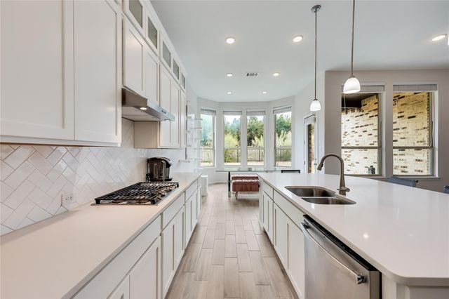 7705 Pace Ravine DR, Lago Vista, TX 78645