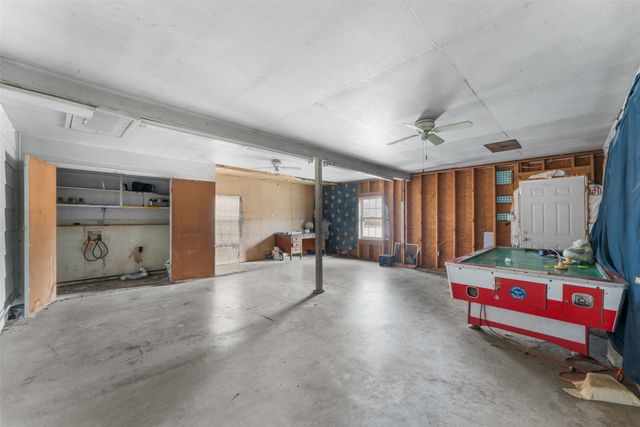 517 County Road 1700, Clifton, TX 76634