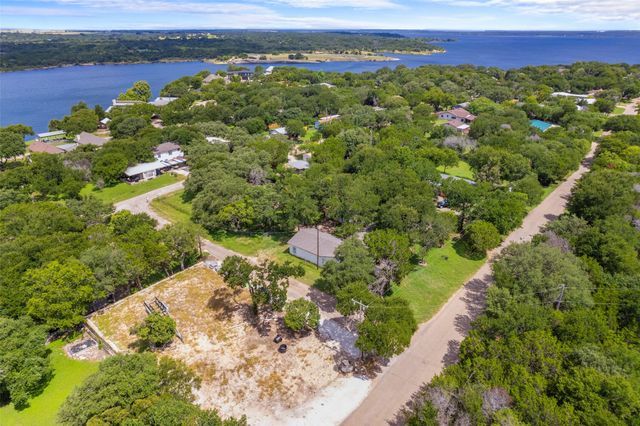 517 County Road 1700, Clifton, TX 76634