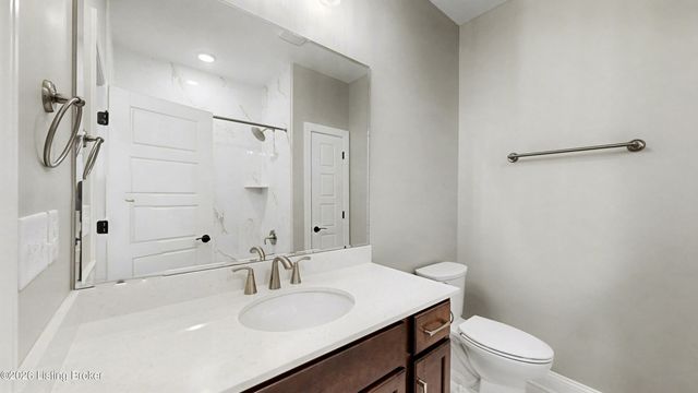 17024 Farrier Dr, Louisville, KY 40245