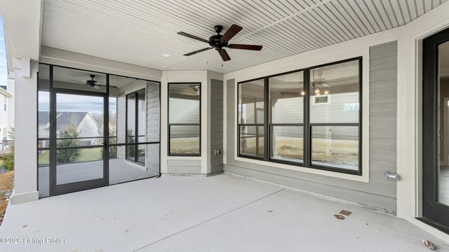 17024 Farrier Dr, Louisville, KY 40245