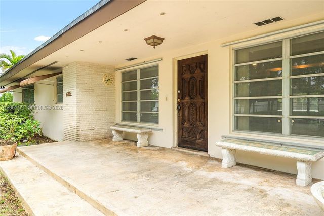6801 SW 82nd Ave, Miami, FL 33143