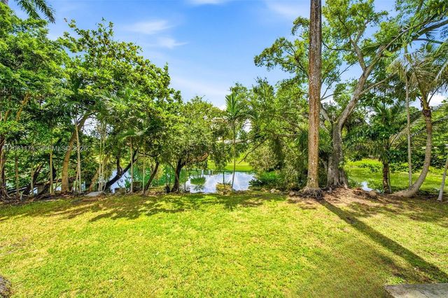 6801 SW 82nd Ave, Miami, FL 33143