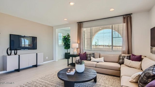 16382 W WEEPING WILLOW Road, Phoenix, AZ 85001