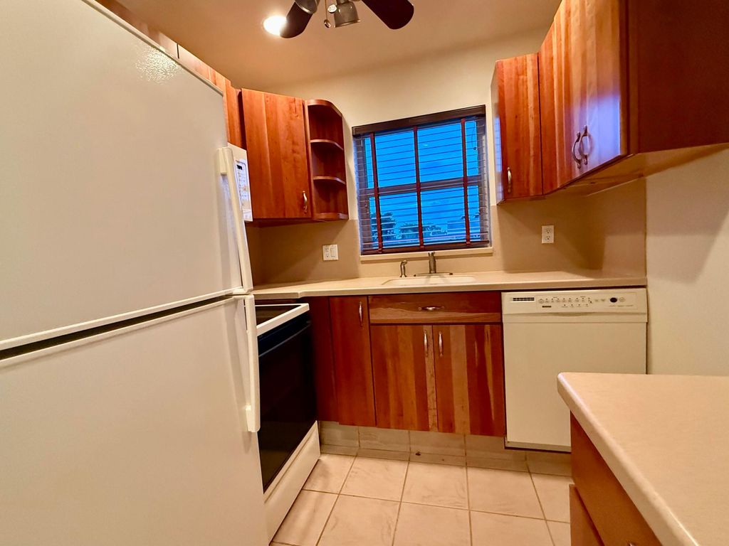 22 Andover A, West Palm Beach, FL 33417