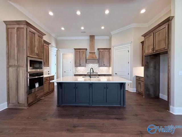 26481 Old Town Drive, Athens, AL 35613