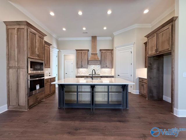 26481 Old Town Drive, Athens, AL 35613