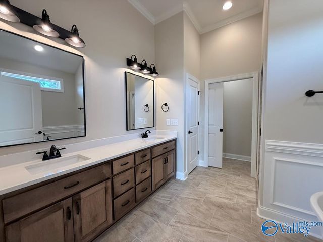 26481 Old Town Drive, Athens, AL 35613