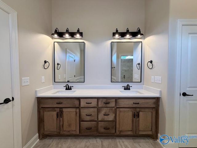 26481 Old Town Drive, Athens, AL 35613