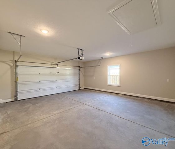 26481 Old Town Drive, Athens, AL 35613