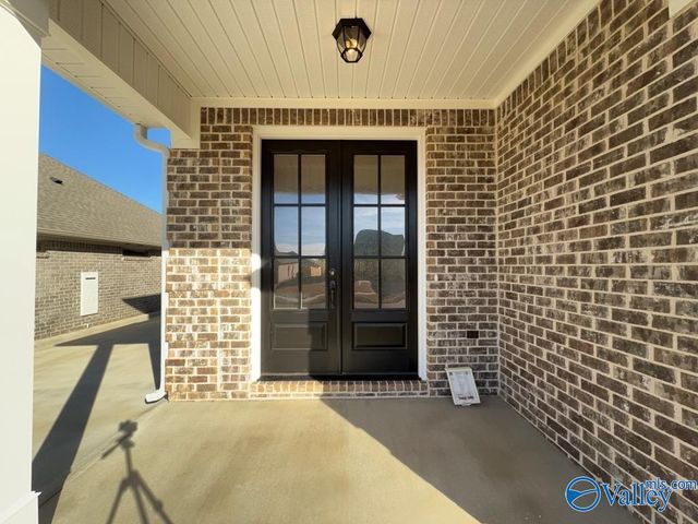 26481 Old Town Drive, Athens, AL 35613