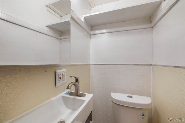 2436 Cleveland Avenue, Niagara Falls, NY 14305