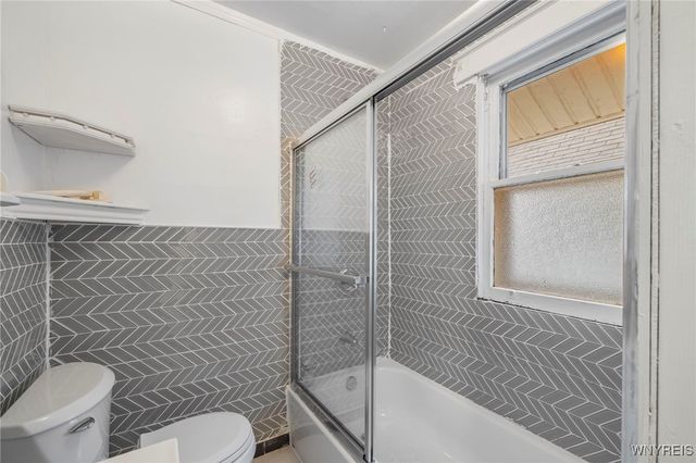 2436 Cleveland Avenue, Niagara Falls, NY 14305