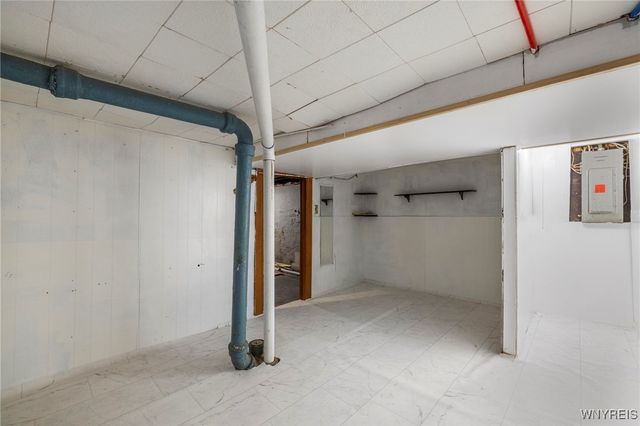 2436 Cleveland Avenue, Niagara Falls, NY 14305