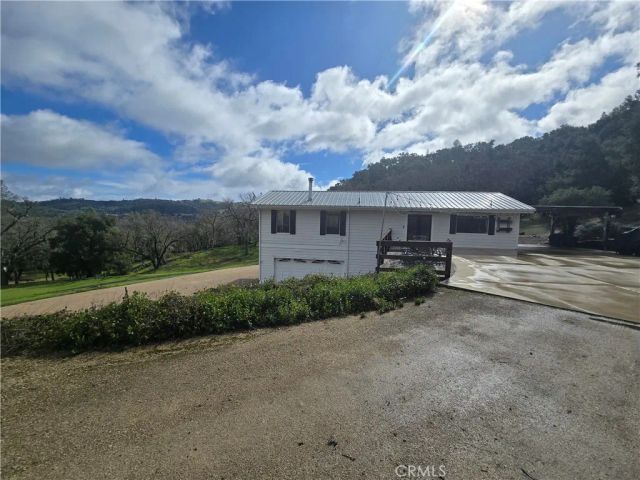 7330 Gage Irving Road, Paso Robles, CA 93446