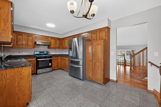 1281 Scarlet Drive, Addison, IL 60101