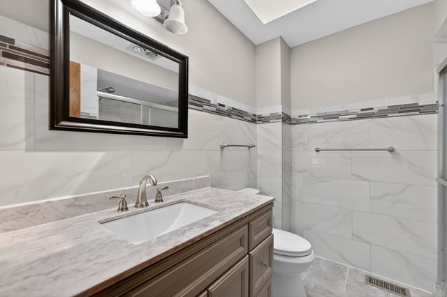 1281 Scarlet Drive, Addison, IL 60101