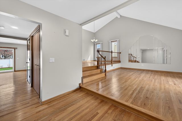 1281 Scarlet Drive, Addison, IL 60101
