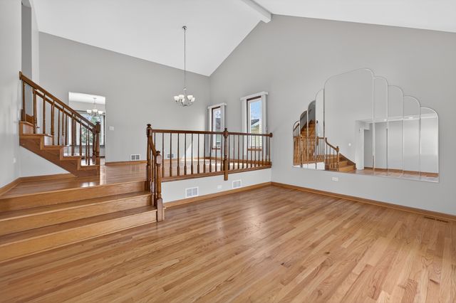 1281 Scarlet Drive, Addison, IL 60101