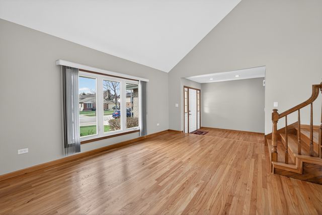 1281 Scarlet Drive, Addison, IL 60101
